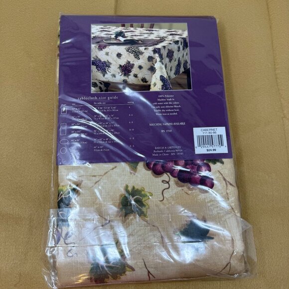 The Grape Gatsby Tablecloth 60 X 84 Oval Grape Vine Beige Purple Wine Book Club - Picture 2 of 4